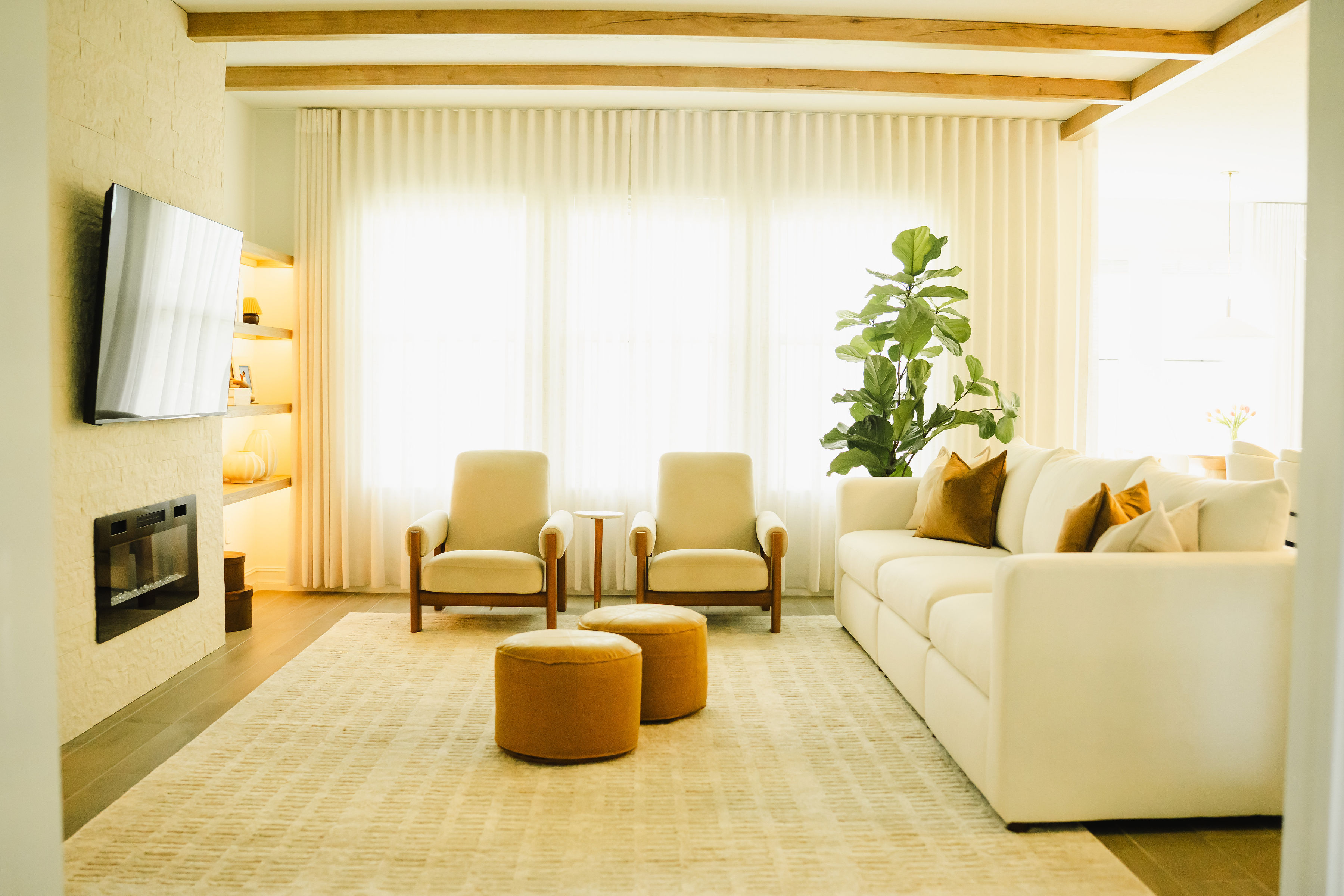 Kaza Decor — Luxury curtains and interior